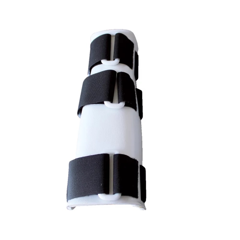 Leg splint for calves with tendon stiff foot